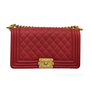 Chanel Le Boy Bag Medium in red Grained with Brushed GHW