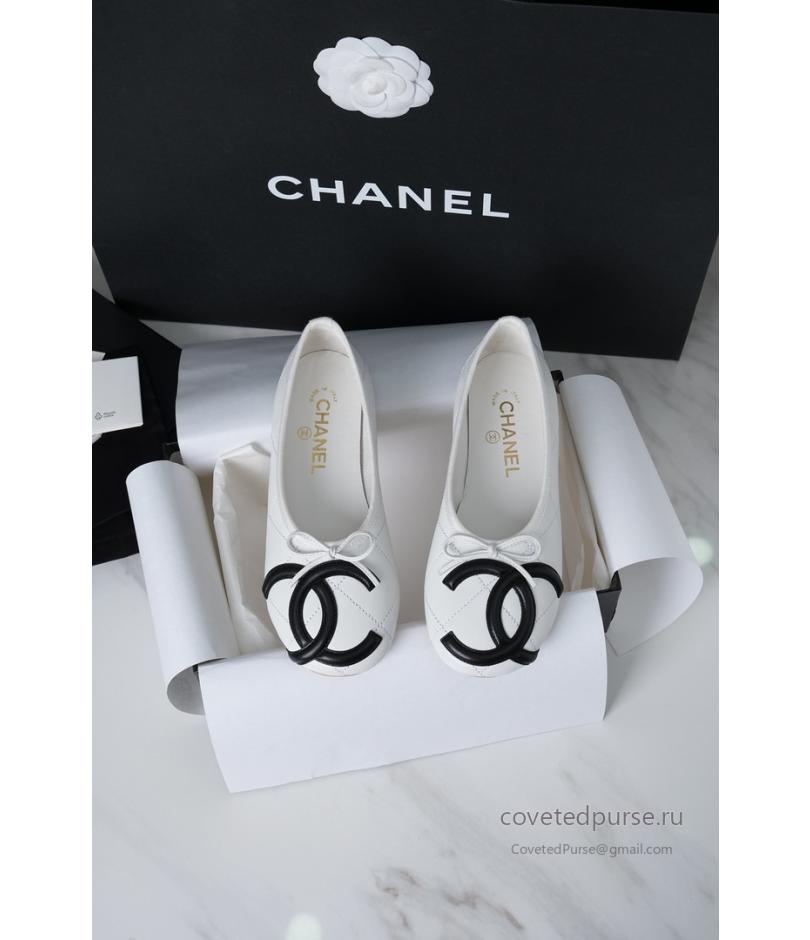 Chanel CC Round Toe Pumps White